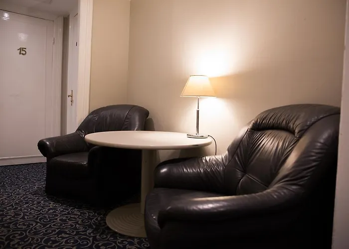 City Hotel - Heefa Ohg